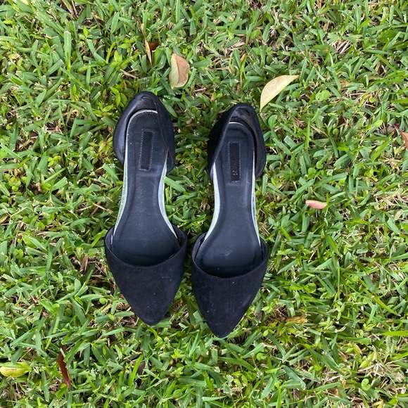 Forever 21 Black Flats - Picture 2 of 7